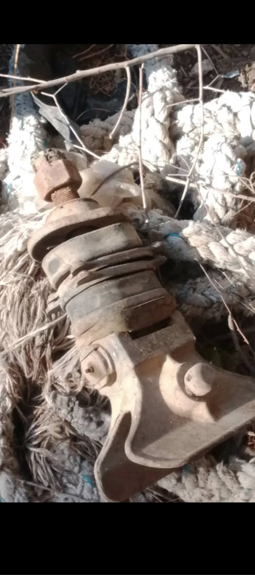 ساحبه للبيع مال فيات مال مقطوره قلاب السعر ٢٥٠ الف اللتصال على الرقم *********** بيه وساب
