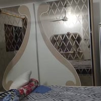 ثلاجه جديده • غرفه ايطاليه • ميز طعام