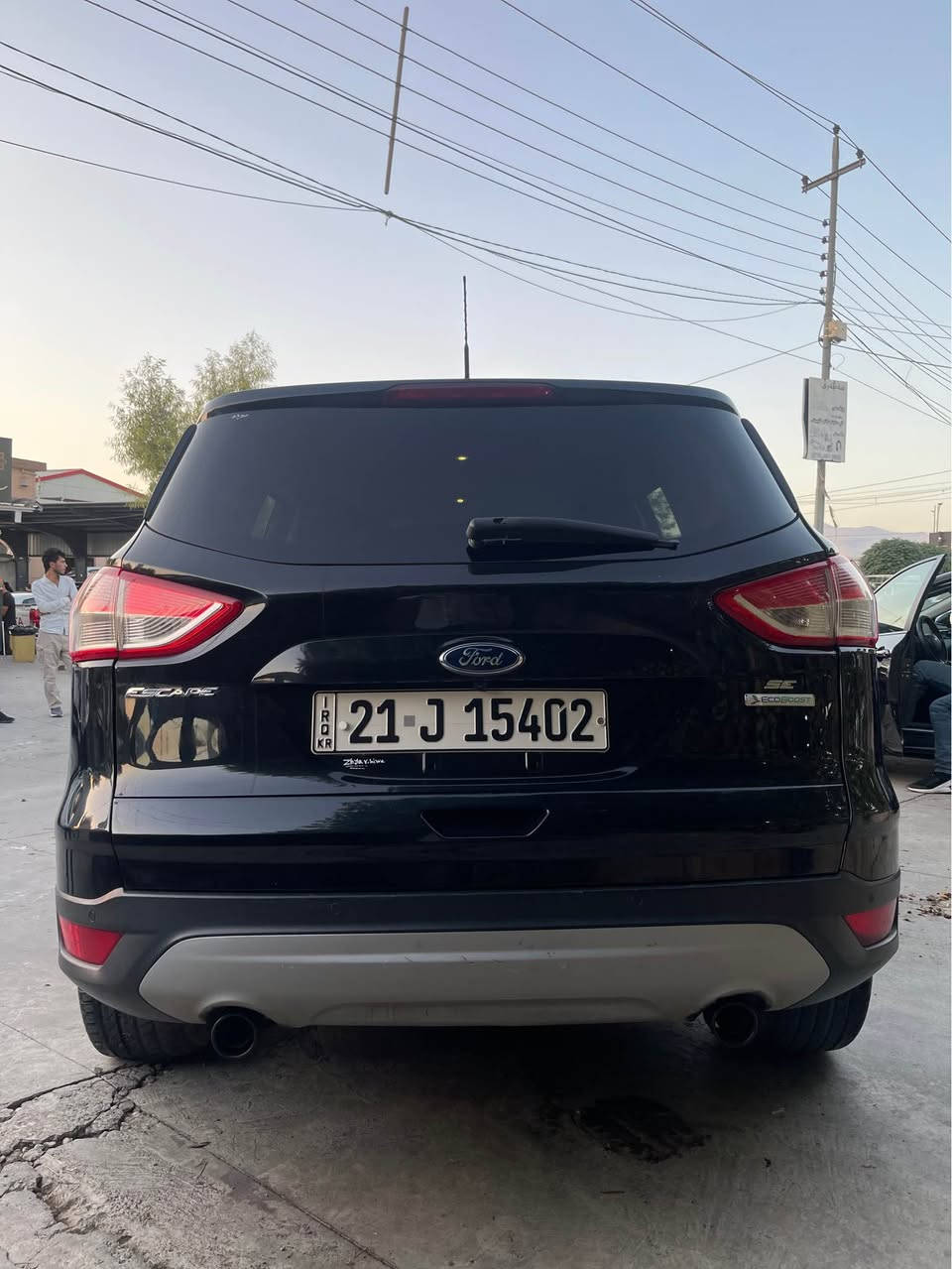 جۆری ئۆتۆمبێل: [ford escape]
• مۆدێل: [٢٠١٣]
• مواسەفات: [se]
• مەکینە و گێڕ: [بەشەرت نەکراوەتەوە]
• بۆیاخ: [١ پارچەی بۆیاخە لەسەر کاڵبوونەوە]
• سەنەوی: [تازەیە]
• ژمارەی مۆبایل: [***********]
• نرخ: [٧٣] السليمانية, العراق
