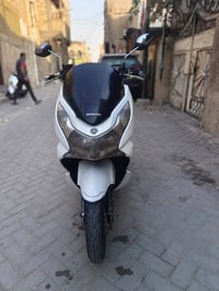 بي سي اكس • جيل أول • مكفوله