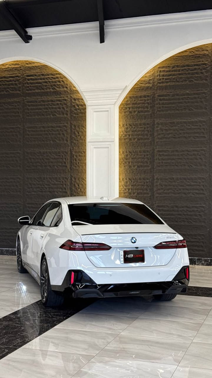 Bmw 
530i
2024
M package bilad
Amriki
Clean title da3ami lo da3ami
23.000 mile royishtia
Full muwasafat
540$ waraqa w majal
***********
—————————
بي ام
٥٣٠ اي
٢٠٢٤
ام باكج بلاد
وارد امريكي
كلين تايتل
مكفول كامل 
٢٣.٠٠٠ مايل ماشية
فولل مواصفات 
٥٤٠ ورقة و مجال
*********** أربيل, العراق
