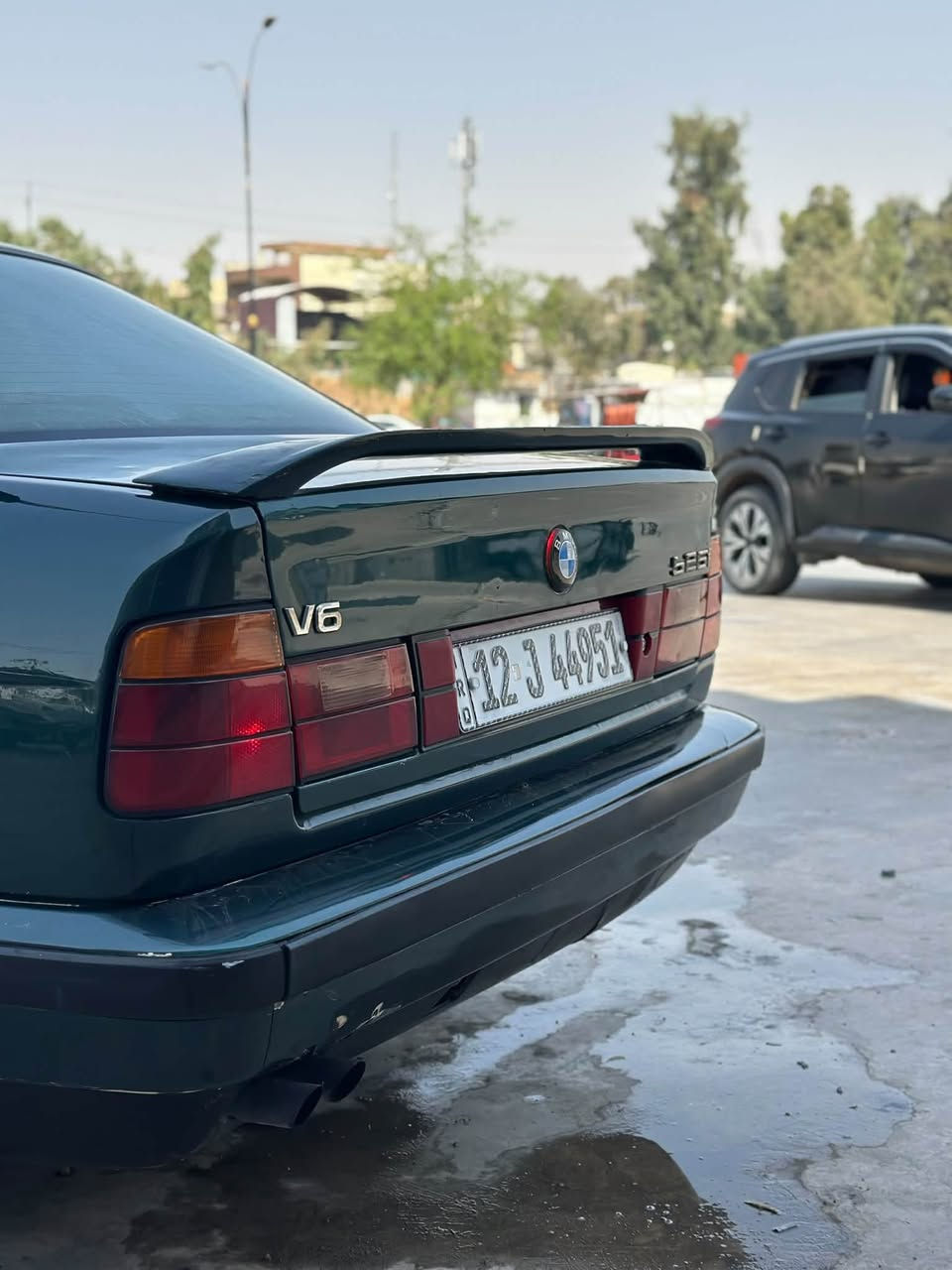 1992 Bmw 525  اصل وفصل وبليته 
محرك كبس 
كير رياضي 
اكسل رياضي
محرك وكير شرط
صبغ عام تبريد شغال 
لايت زينون 
سيارة صافيه دمعه 
كهربائيات شغاله سياره جاهزه 
شرط تحويل هزه جديده سنويه لل ٣١ 
رقم نينوى انكليزي 
السعر ٥٢ وبيها مجال 
***********
***********
