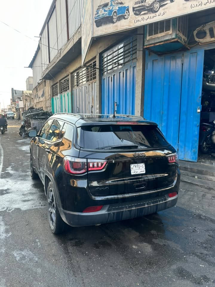 جيب كومباس 
2023 
بدون رقم 
٣ قطع صبغ 
فول مواصفات 
شفط شاشة كبيرة 

***********
