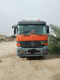 شاحنة