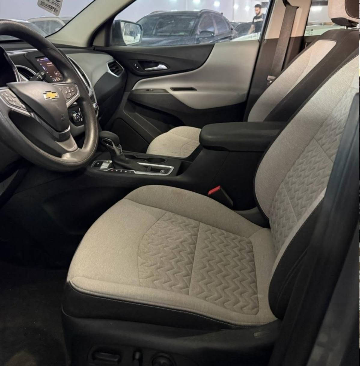 سلام عليكم للبيع 📢 
للبيع / شوفرليت ايكونكس 🚘 
الموديل/2023
ماشيه 25000 mi 📟 
مواصفات/(بصمه تشغيل+ بصمه ابواب عدد2/ رادار صور📸 الضرر مرفقه بالمنشور  امامي توقف ذاتي عند الاقتراب/ هند بريك كهربائي/ Led امامي / اوتو هولد/ تحكمات ستيرن كامله...تحديد مسار .. تثبيت سرعه / شاشه تدعم ابل كاربلي + اندرويد اوتو + منفذ يو اس بي + اواكس سياره بدون ايرباك وبدون دواخل 
مكان السياره ميسان للاستفسار *********** ☎️
 السياره رقم اربيل 📜
