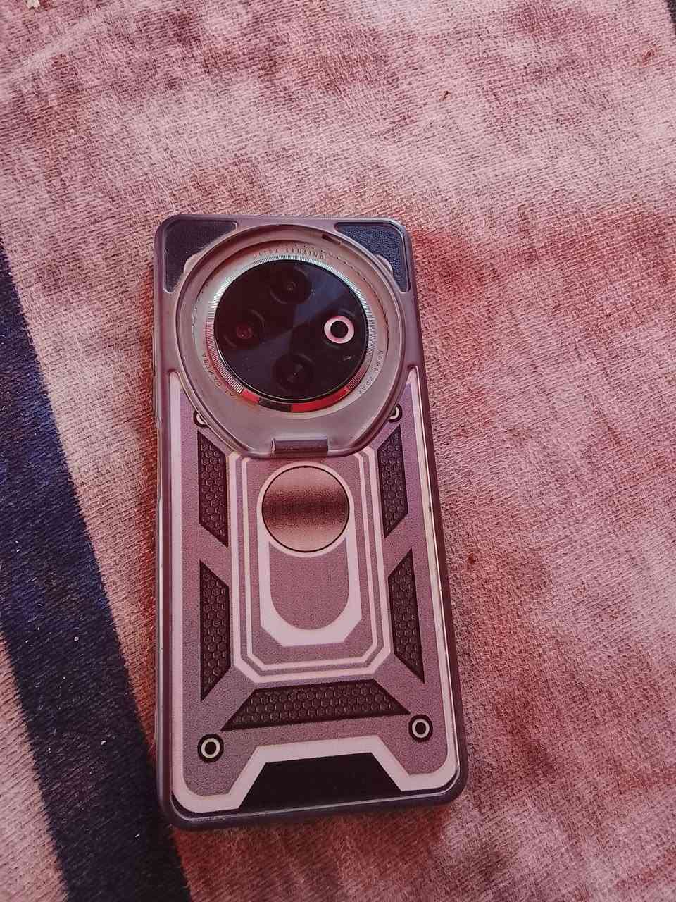 ***********
