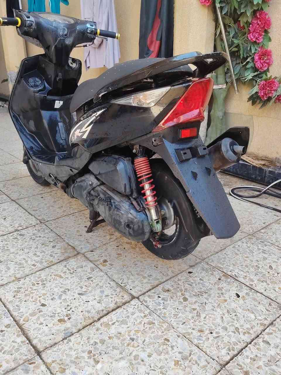 دراجه ثعلب دراجه خير من الله شلعه معدل كلجات رياضي الايت المامي اربع الوان كهربايئيات كله شغاله صالنصه رياضي  بلادي اسعر 450  وذا مراوس ميخالف بغداد الحريه شارع 20 )(***********)
