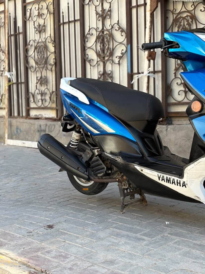 سلام عليكم شباب جيتي للبيع دراجه كفاله عامه دراجه نضيفه دهن كله امزويل بانزين محسن بين قوسين مال جناي معروضه بمليون او بيهه مجال للطيبين مكاني بغداد مدينة الصدر رقمي *********** اتصل وتدلل ♥️.
