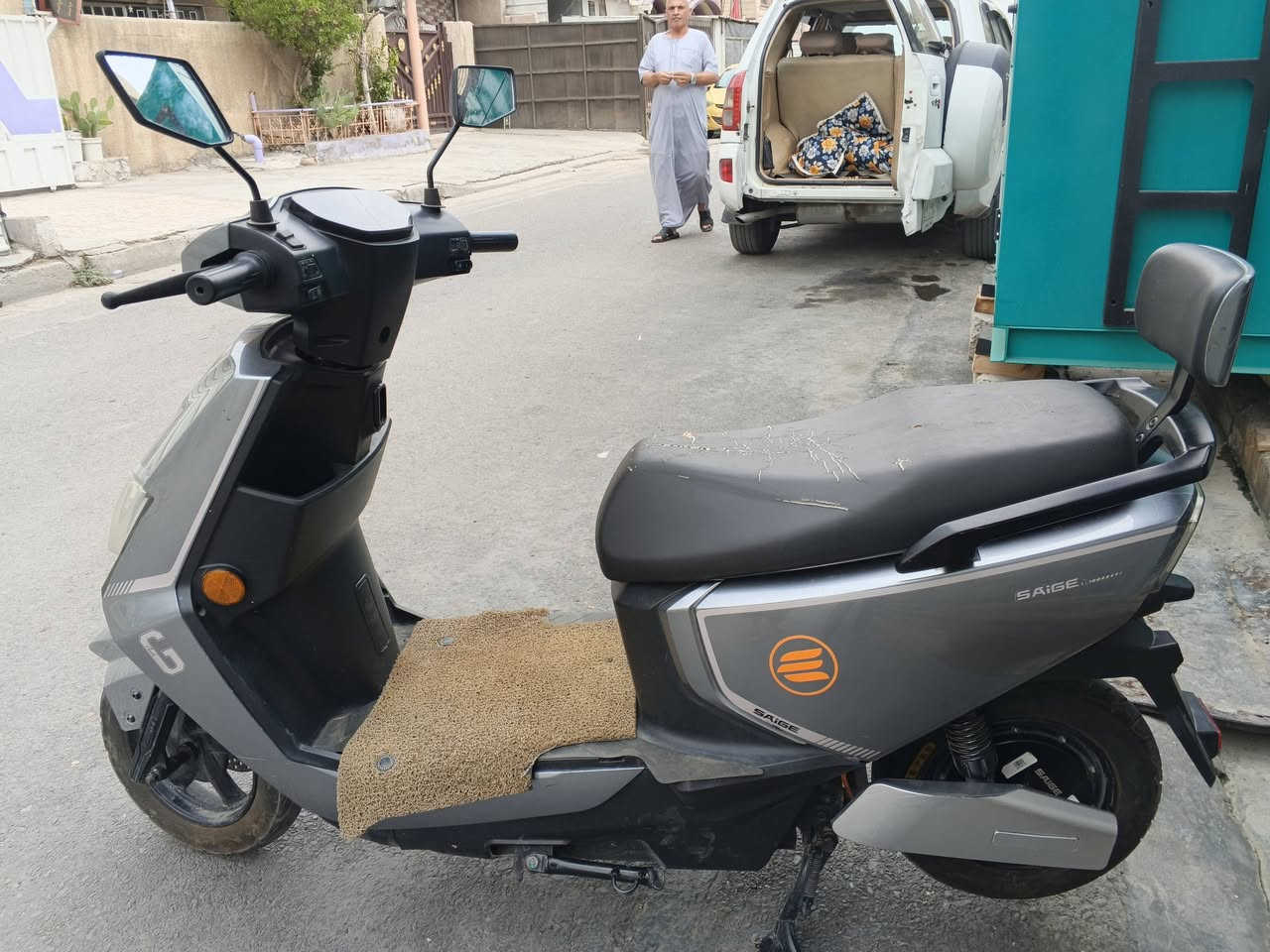 دراجه شحن للبيع
6 بطاريات
شركة السجاجي
فول نظافه
السعر:750
الهاتف:***********
