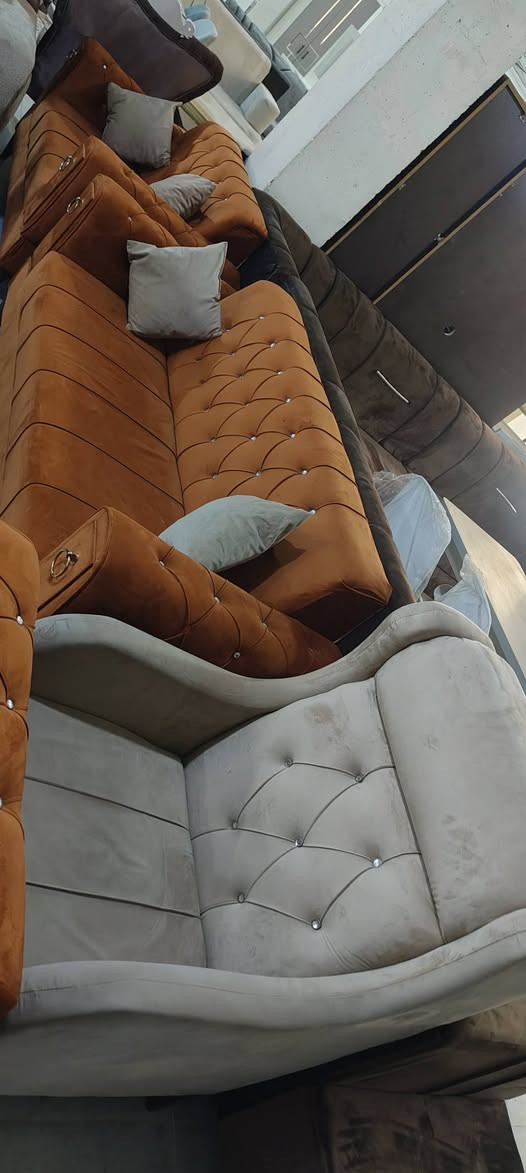 طخم مستعمل نضيف البيع السعر 350حي الاسره قرب مول ماشاءالله *********** كركوك, العراق
