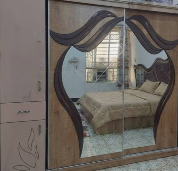 غرفة للبيع نضيفه ب٤٧٥ وبيها مجال بغداد المحمودية ***********
