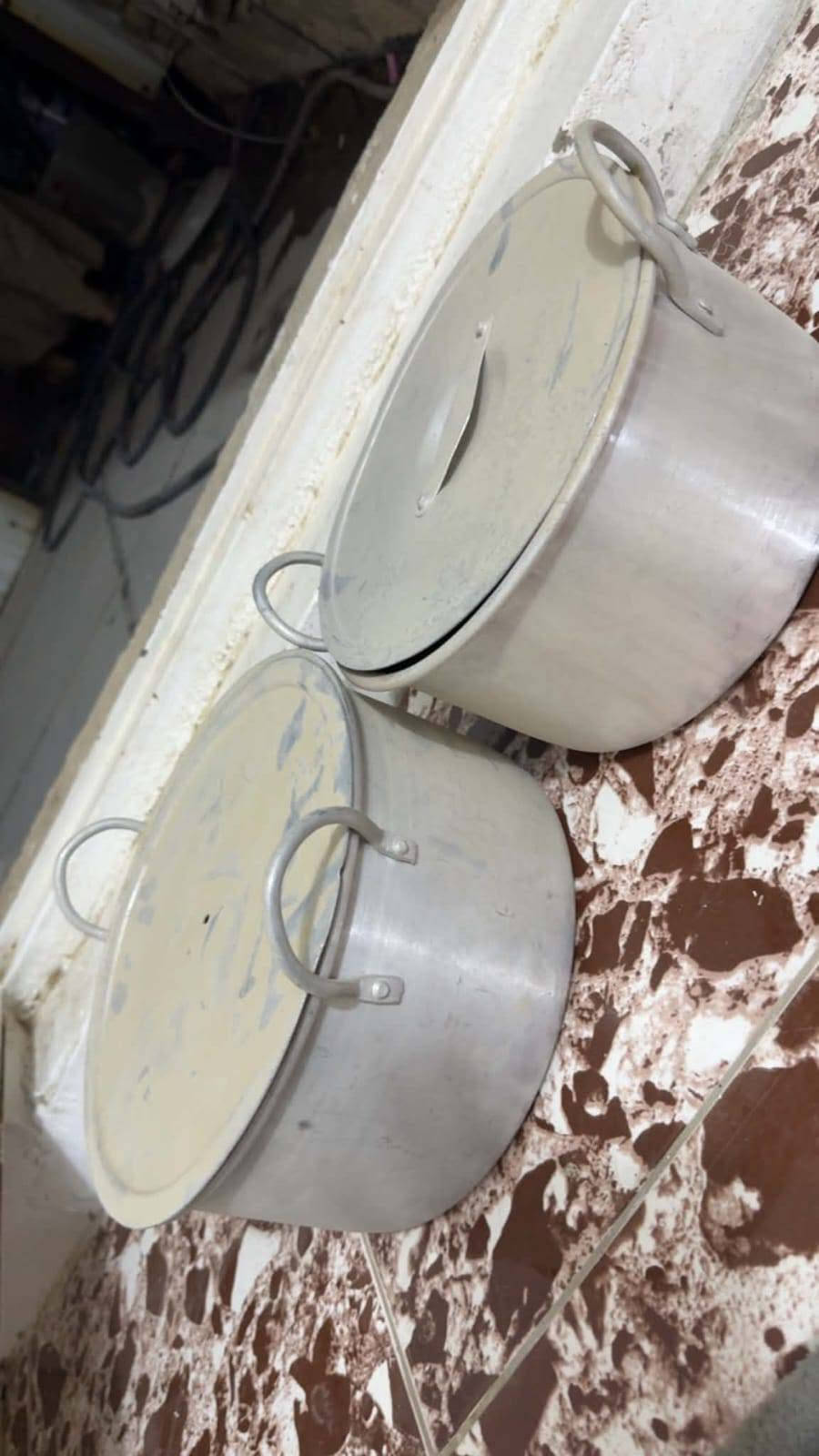 المدات الزوج ب15
المده البرتقالي 30 3 مترات وربع
الوردات والشجره على الف
المواعين البيضوي الواحد بالف الواحد
الجربايه 30
الجدوره الازك ثنينهم ب15
سيت الاستكاين ب3 الاف
جدر الضغط 25
المايكرو 25
 الصوبات الالماني الكبيره ب60 الصغيره 50
الطاوه الوحده 5 المزهريات الذهبي سيت كامل 4 قطع على 5
الجدوره الستيل الكبير 10 الصغير 8
صوبه كهربائيه حرارته كلش قويه 25
صوبه  برتقاليه عطلانه ب5
زوليه رصاصيه25
برده سحب ب10
سلة خضروات ب3
نجاده مسبح نفخ بالف
سيت كوابه وقوري الجوزي ب10 الاسود8
طاولة دراسه بالفين
شمعدان شمعه ب5 انتيكة
جربايه ب25
الدوشك ب60 طبي
شجره زينه ب5
