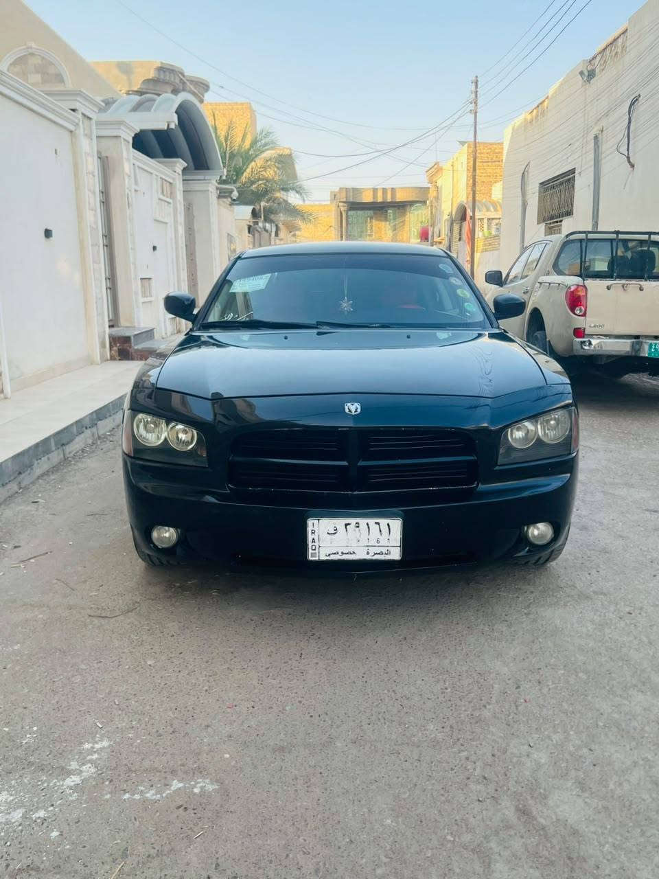 السلام عليكم دوج للبيع موديل 2007 سنويه 26 السياره مكينه 3500 مكينه وكير وحداده وتخم تاير كله كفاله السياره لا ضربه ولا تبديل ولا معجون  فقط تكحيل قليله تبريد شغال جميع الكهربائي شغاله ترايك وين مايعجبك سياره جاهزه عله اخر حبايه تحويل ليمته مايعجبك  السعر 78بيهه مجال قليل العنوان ميسان الاستفسار على هاذا الرقم ***********
