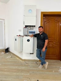الرفاعي • Jinko Neo • بطاريات LiFePO4 ٣٢kWh