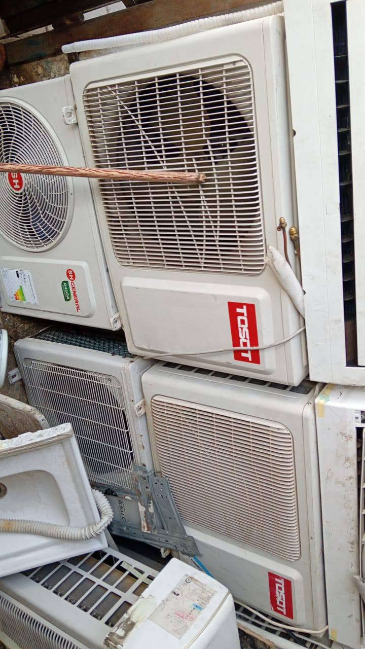13 سبلت فقط خارجيه وداخليه ابيع شلع مابيع قطع أبو الطنين 250 وبو الطن 125 قفلهن تفحص وتأخذ 
العنوان حي أول 
***********
