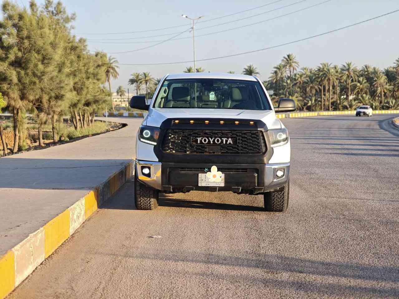 العملاق الياباني 💪
السلام عليكم ورحمة الله وبركاته
تويوتا تندرا 2021 وارد امريكي مكفول كفالة عامة حتى الدعاميات كفالة حادثهه مياه امطار للدوسة موضح بالصور
السيارة رقم بغداد بأسمي
محرك لگزز  V8 5700
    مواصفات السيارة /
رادار امامي مع تثبيت مسار
كشنات كهرباء
لايت عدسات LED
مكان السيارة حلة
السعر 355 ورقة وبيهه مجال
للتواصل ***********
