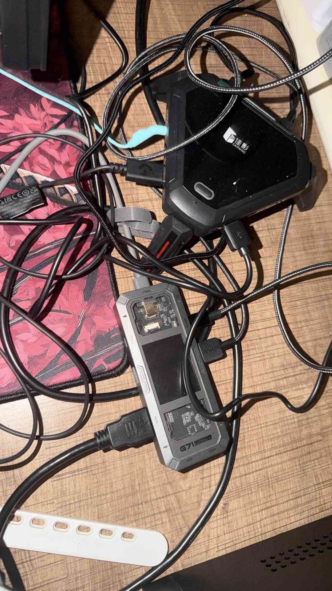 سلام عليكم الغراض كلهن للبيع السعر 250 قفل  مال مستعجل  وهاذه رقمي  *********** بس واتس موجود. غراض جدد ومع الكراتين استخدام اسبوع فقط
