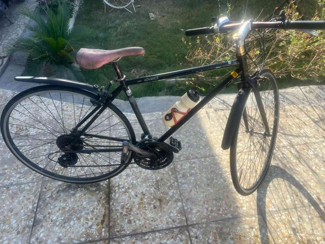 سلام عليكم C700 للبيع لون اسود البايسكل نضيف كلش مصار هواي من اشتريته مابي اي نقص عكرب بريكات كله جاهز 
سعر 100 
مكاني بغداد الدوره
هاذه الرقم موجود واتساب ***********
