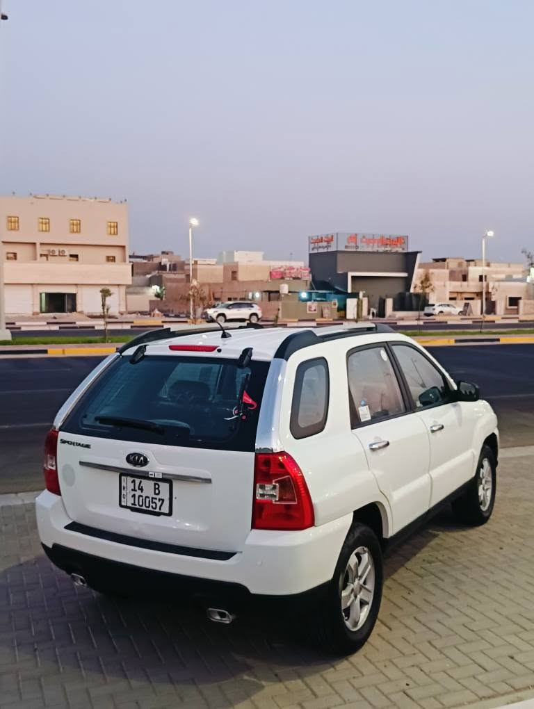 السلام عليكم سبورتج موديل 2009 وارد خليجي كفاله عامه حتى الحزام فقط بارد بخشم المدكر الامامي السياره جاهزه من حداديه تبريد تخم تاير كير مكينه رقم بصره الدولي حرف (B) 14 سنويه لغاية 2030 مكينه حجم 2000 السياره فول مواصفات فتحه دواخل عسلي شاشه كامره خلفيه حساسات خلفيه اواكس مواصفات معروفه السعر 115 بيه مجال قليل حك الجيه العنوان البصره القبله حي المهندسين رقم الهاتف *********** البصرة, العراق
