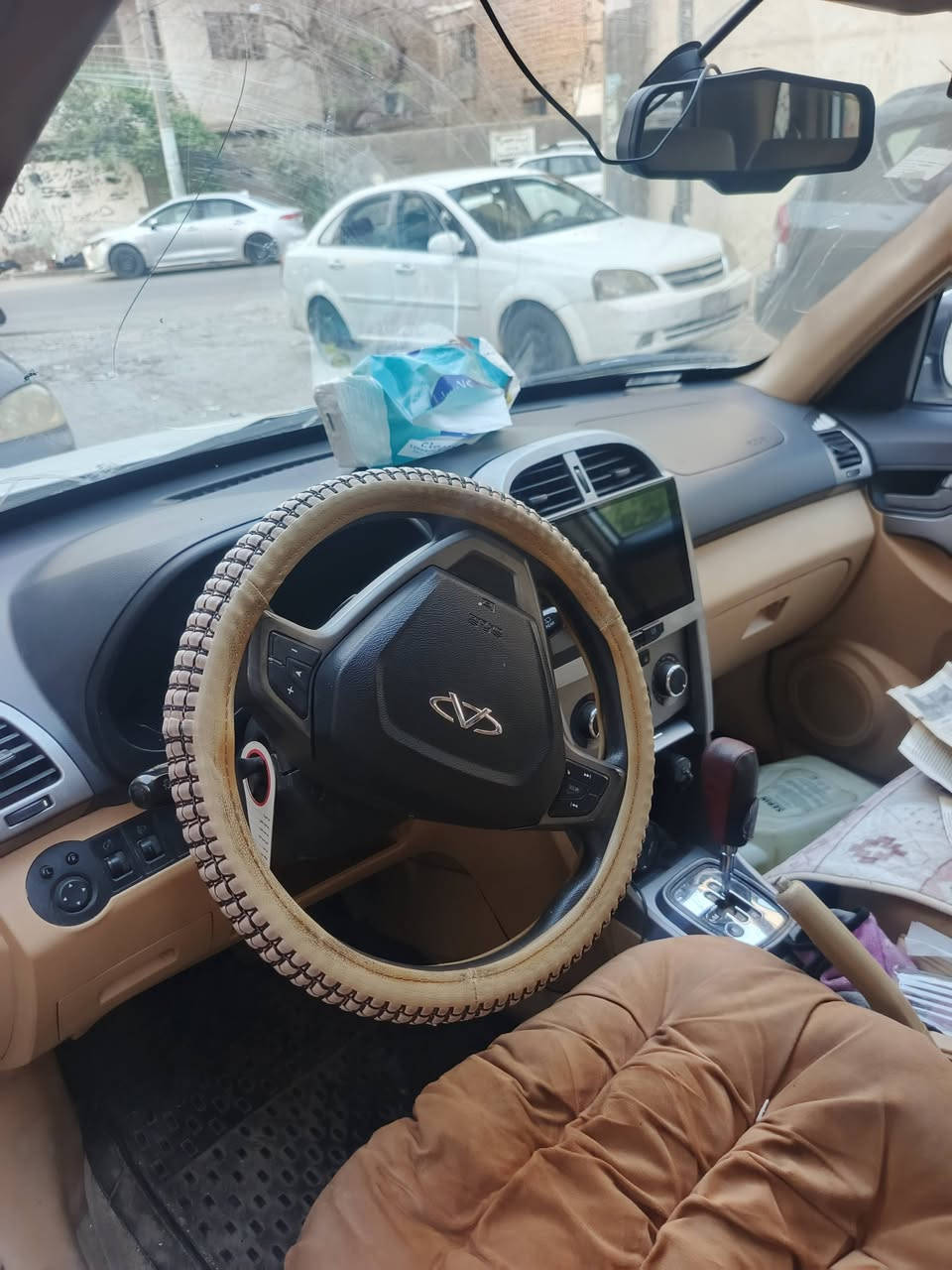 شيري تيكو موديل 2014
ماشيه 82 الف رقم اربيل 
السعر 55 وبيها مجال 
عنوان السياره بغداد الحريه
***********
***********
