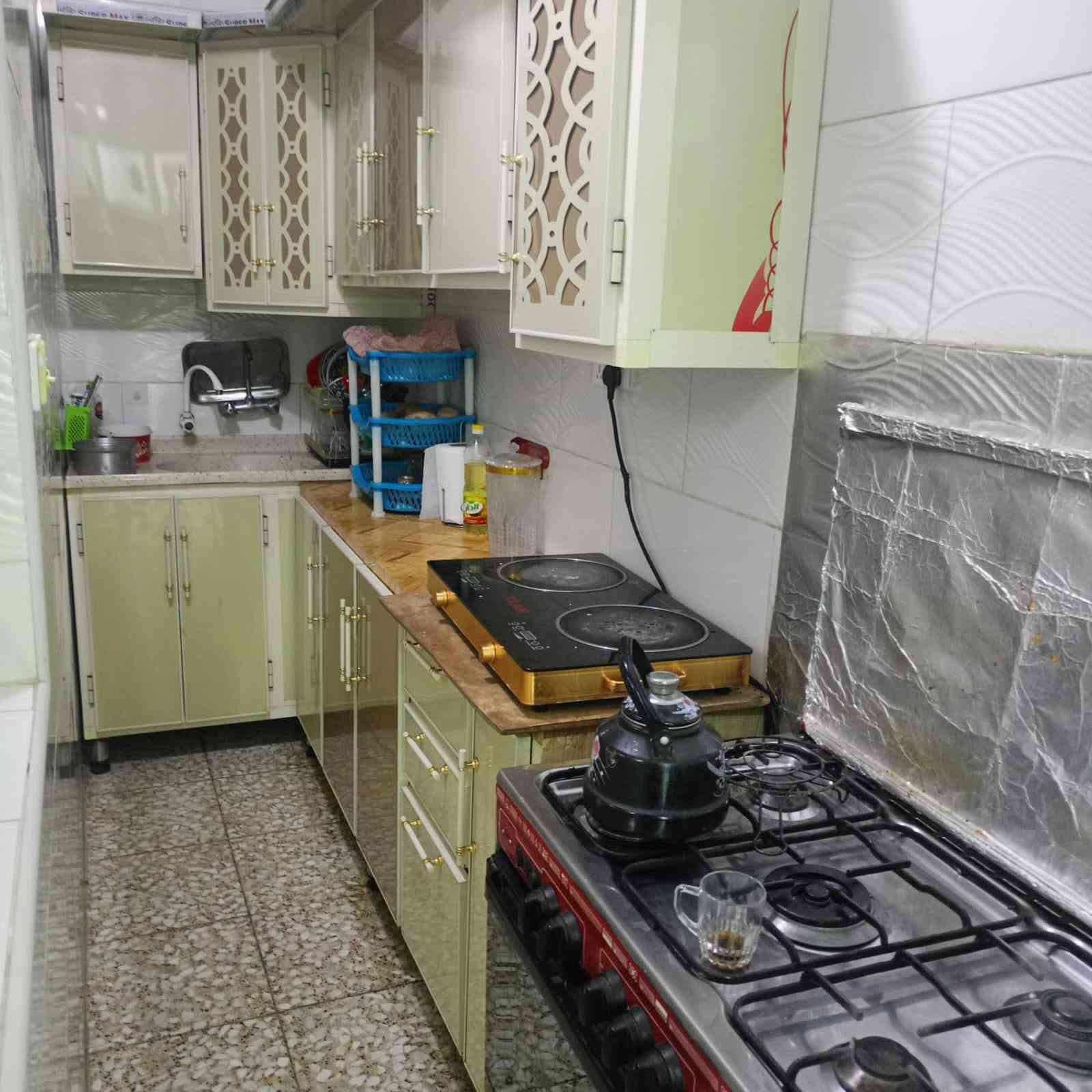 بيت للبيع مساحه 110متر  طابوه صرف  يحتوي على غرفه صاله هول مطبخ صحيات جوه فوك غرفه  بيتونه عنوان دور الري  قرب الرايه سعر 68وبي مجال  ***********
