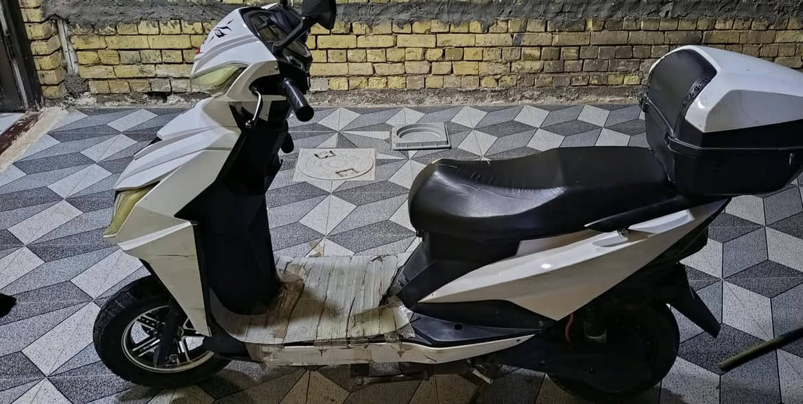 السلام عليكم ماطور شحن للبيع سكنس بطاريات يقرن ٩ونص كهربائيات شغاله ماطور خير من الله سعره ٣٠٠ وهاذ رقمي واتساب ***********
