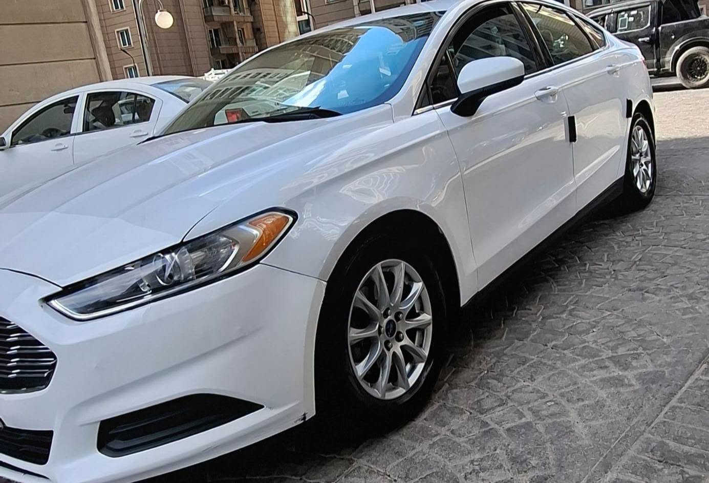 فيوژن • ٢٠١٥ • ٢٤٥٠٠٠ كم