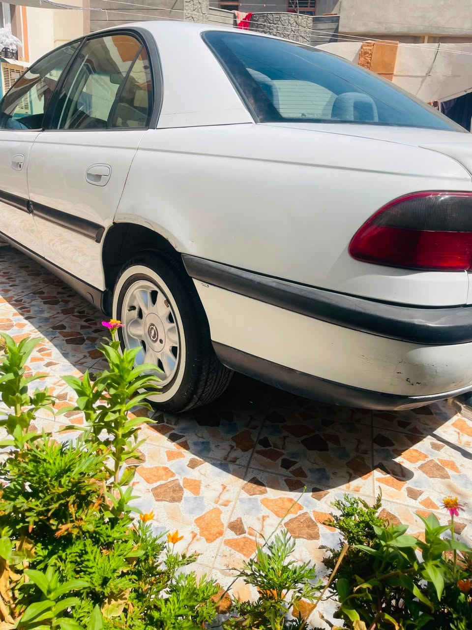 السلام وعليكم اوبل بزون مديل 1994 محرك بطه جديد سيارة كامله ما بيها اي نقص تخم تاير جديد تبريد شغال رقم سليمانيه العنوان ديالى جلولاء التواصل واتساب فقط ***********
