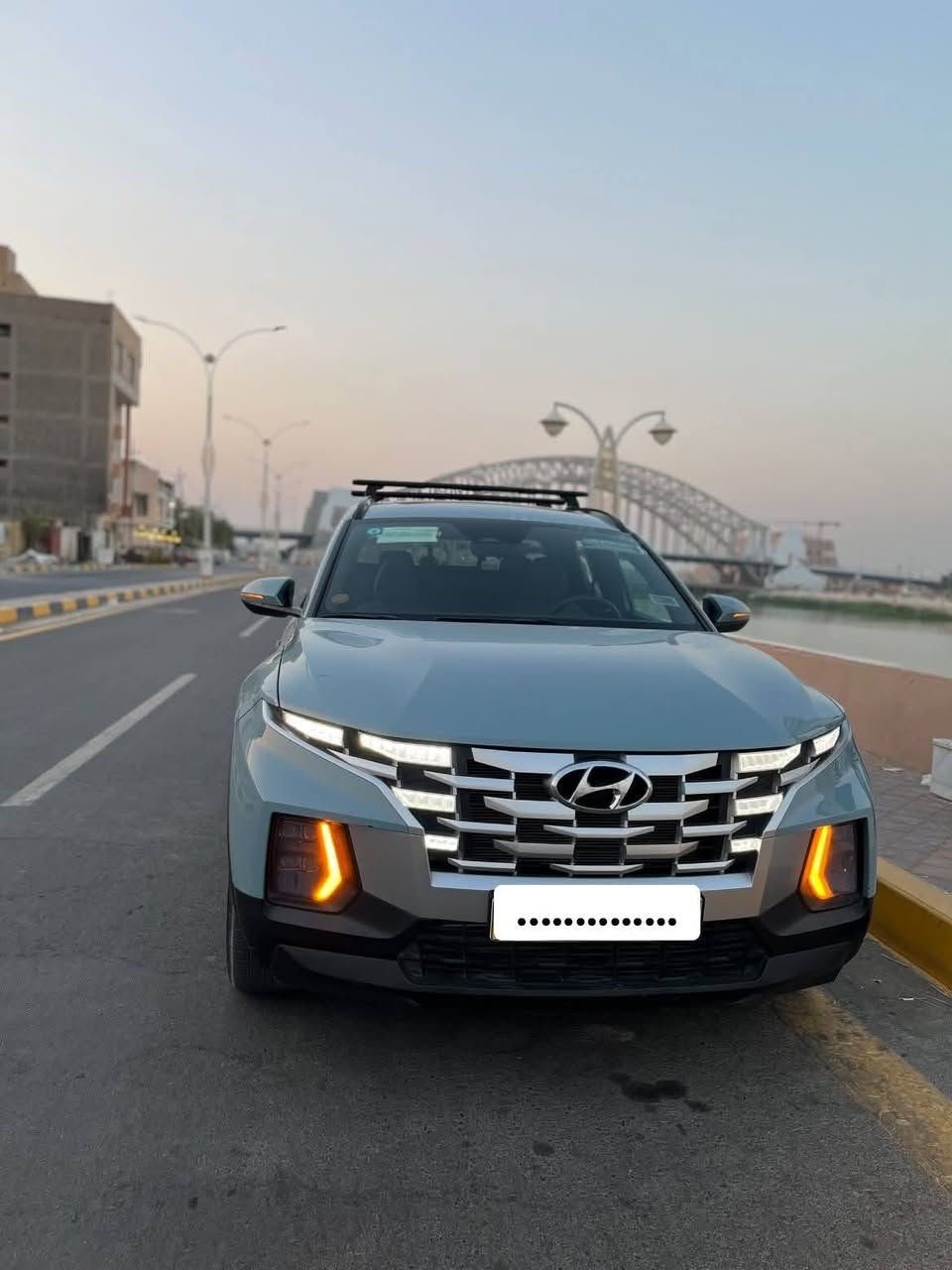 🚘 هيونداي سانتا كروز 2024

• موديل 2024
• بدون حادث ✅
• مكفولة
• محرك 2.5 لتر
• بدون تيربو
• دفع أمامي
• فتحة سقف بانوراما
• فل كامل تقريباً
• شحن لاسلكي للموبايل 📱
• حساسات أمامية وخلفية
• نظام تحذير النقطة العمياء
• نظام تجنب/تحذير من الاصطدام
• مثبت سرعة
• كاميرا خلفية
• شاشة وسطية
• تحكم من المقود
• تشغيل بصمة/زر
• دخول ذكي
• تكييف
• مقاعد مريحة وتجهيزات كاملة

🛻 الصندوق الخلفي:
• حوض داخل الصندوق
• كهرباء داخل الصندوق 🔌
• مساحة تحميل عملية ومناسبة للاستخدام اليومي

📌 سيارة نظيفة ومواصفاتها مميزة، جاهزة للاستخدام.
التواصل ***********
