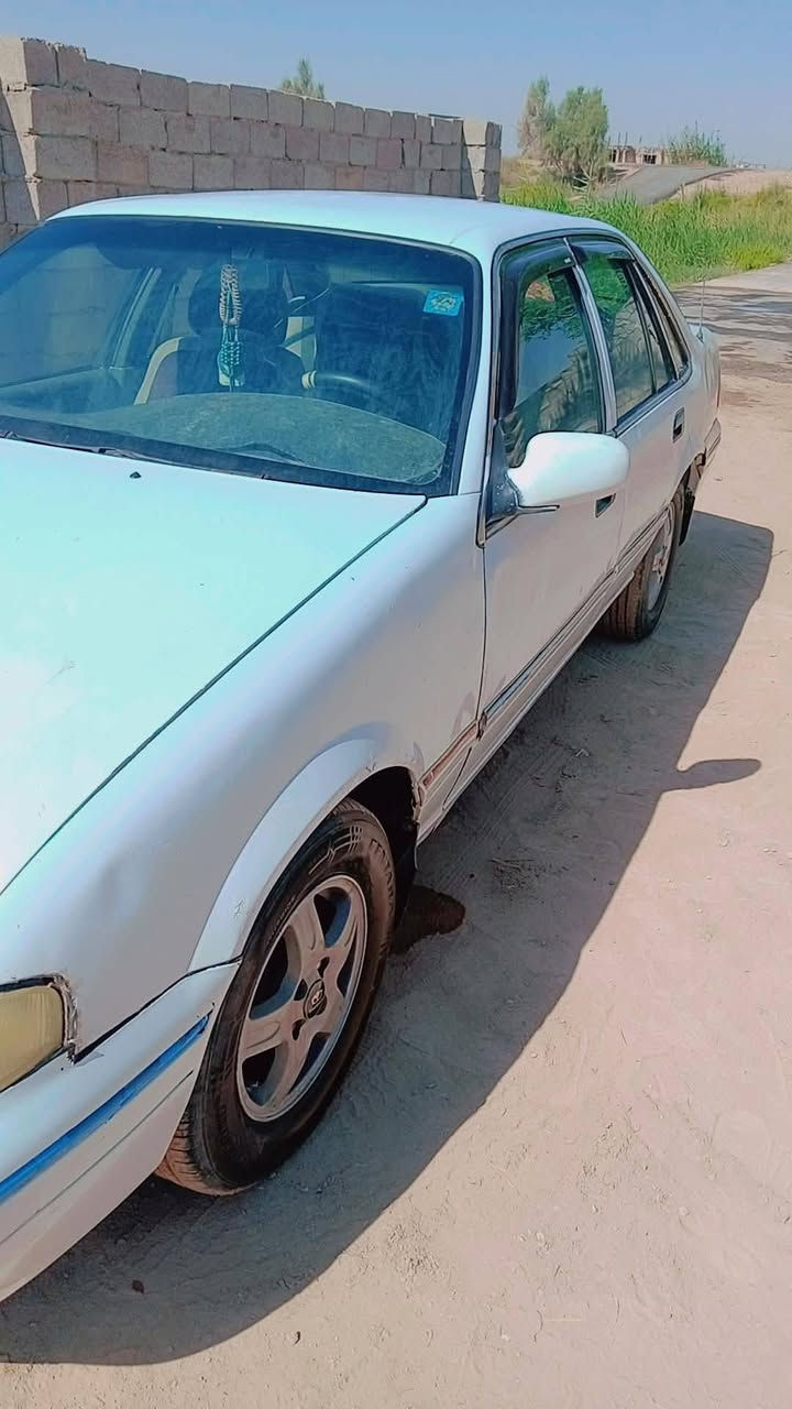 يالله السلام عليكم
برنس فراشة موديل96
مكينة وكير حلوات
هزه جديده 
جام كهربائي
سنتر لوك 
رقم انكليزي بغداد باسمي
تحويل ثاني يوم
باتري جديد
كهربائيات كلها شغاله
السيارة نظيفة وحلوه ماعده طخه بسيطه بالباب الخلفي
مكان السيارة بغداد طريقة بعقوبه القديم الشاعورة قرب مدرسة الزهور الابتدائية
رقم صاحب السيارة ***********
السعر 35 وبيها مجال بسيط
