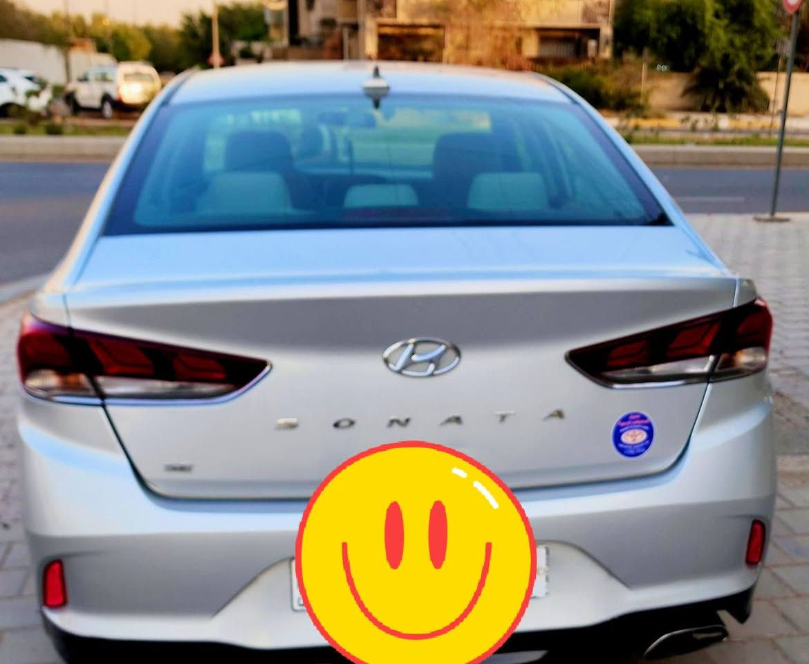 سوناتا 2019 وارد امريكي
رقم بغداد السيارة بأسمي 
بيها ضرر قطعتين صبغ 2400 gdi محرك وكير مكفولات بجم كبس تبريد ثلج سيارة جديده مابيها اي نقص 
مكاني بغداد السعر 127 وبيها مجال 
الرقم ***********
