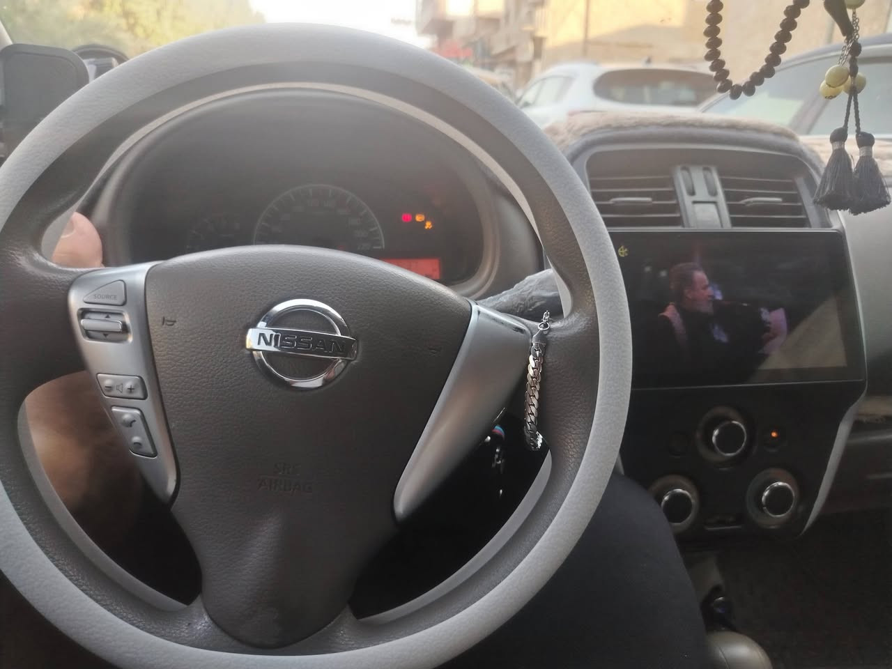 سلام عليكم عندي نيسان صني ٢٠١٩ مكفوله بيها شويه بردات الابيع، ٩٥وبيها مجال الاستفسار اتصل رقم بغداد *********** مكان كربلاء  مابيها اي نقص جديده
