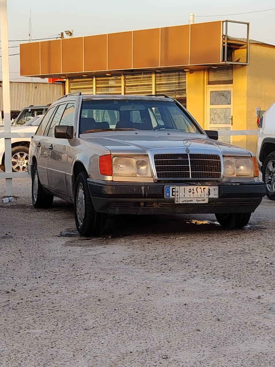 مارسيدس دب موديل 92 مكينة وكير جدد فيشه وبطل حدادية جديدة
السعر 40 وبيهه مجال للشراي
مكلف بالنشر
الرقم ***********
