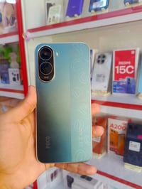 بوكو C81 pro الذاكره 128  استعمال قليل الجهاز مامفتوتح ومكفول اخو الجد...