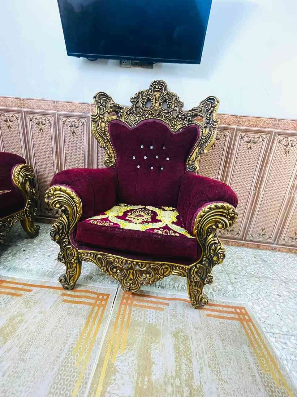 تخم ملكي ثكيل نضيف جدآ ١٠ مقاعد  تكمه ما بيه اي ضرر وياه طبلات هديه السعر ٤٠٠ وبيه مجال العنوان البلديات الرقم ***********
