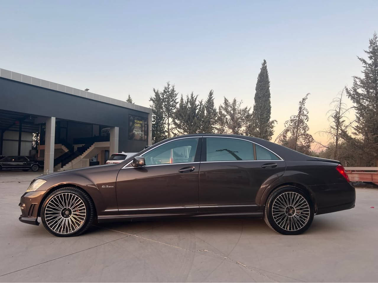 مارسیدس S500 2010 
پانۆراما
کوشن سارد و گەرم و مەساج 
نازۆر
دەرگا لارج
٣ پەردە
کامل بۆدی کراوە بە 63 
ساڵەنسای کراوە بە 63
لێزەری سنوقە گێر مەکینە کارەبای و تەبرید بە شەرت 
کۆدی بۆ کراوە بە ناوی خۆمەوەیە 
٦٥ گەڵا گۆڕینەوە لەسەر دڵ گرتن
*********** السليمانية, العراق
