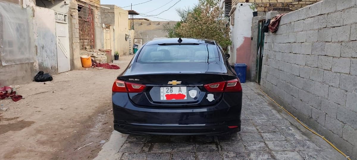 السلام عليكم ربي يحفظكم جميعا ماليبو 2018 LT 1500 آل تي فول مواصفات عدا الفتحه تحكم ستيرن جهتين أربع ابواب بصمه تشغيل بصمه جنطه بصمه شاشة كار بلي بلاد تربط الموبايل وتصفح من الشاشة حادثهه أمريكا فقط دعاميه وبالعراق جاملغ الايمن الكدام بدون اي دواخل وهواي مواصفات بعد للي ميعرف بيهن حدادي 80% اخوان ربي يحفظكم لاتكسرون بحلالي تجي تكلب تقتنع  وتشوف بعينك وبلخير عليك وبأسمنه  السعر 85 وبيهه حك الجيه ***********
