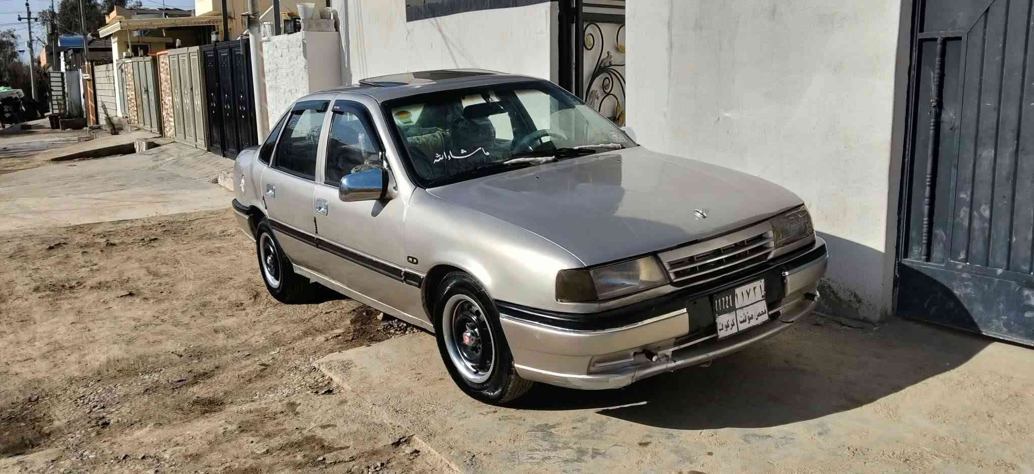 سەرەتا بەناوی خوای گەورە
ئۆپڵ ڤیکتر 
مۆدێل 1993
مەکینە 18 
ڕەقم کەرکوک بەشرتی حاسیبو ئەولیات 
گێڕو مەکینەی بەشرت 
کارەبای بەشرت تاز تاقم وایەری گۆڕدراوە 
پێشو دوای هیچی پێوەنیە 
خایسو ڕزیوی نیە 
چوار تایەی زۆر باشی لەسەر 
تەبریت گەرمی ئیشکات 
سڵاید 
ناودەروی جوانە 
گۆڕینەوە فرۆشتن 23گڵاو مەجال لە تەکیم شمشمل, السليمانية
