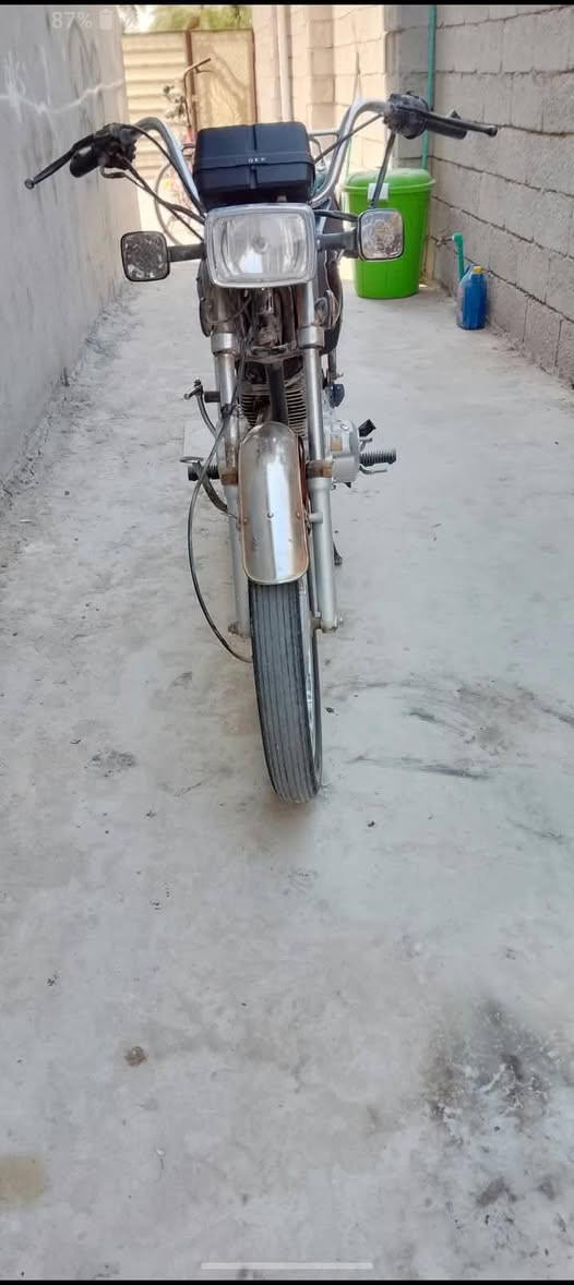 عليكم  للبيع ايرانيه تايكر اربعه كير مكينتها مجفته جديد  كهربائياتها كلها شغاله مابيها اي نقص هندر واحد تشتغل الدراجه جاهزه مابيها اي نقص جاهزه وشغاله بدون اوراق موديل 23  السعر  325 قفل قفل قفل قفل العنوان بغداد الدوره الاستفسار الاتصال على رقم *********** ***********
