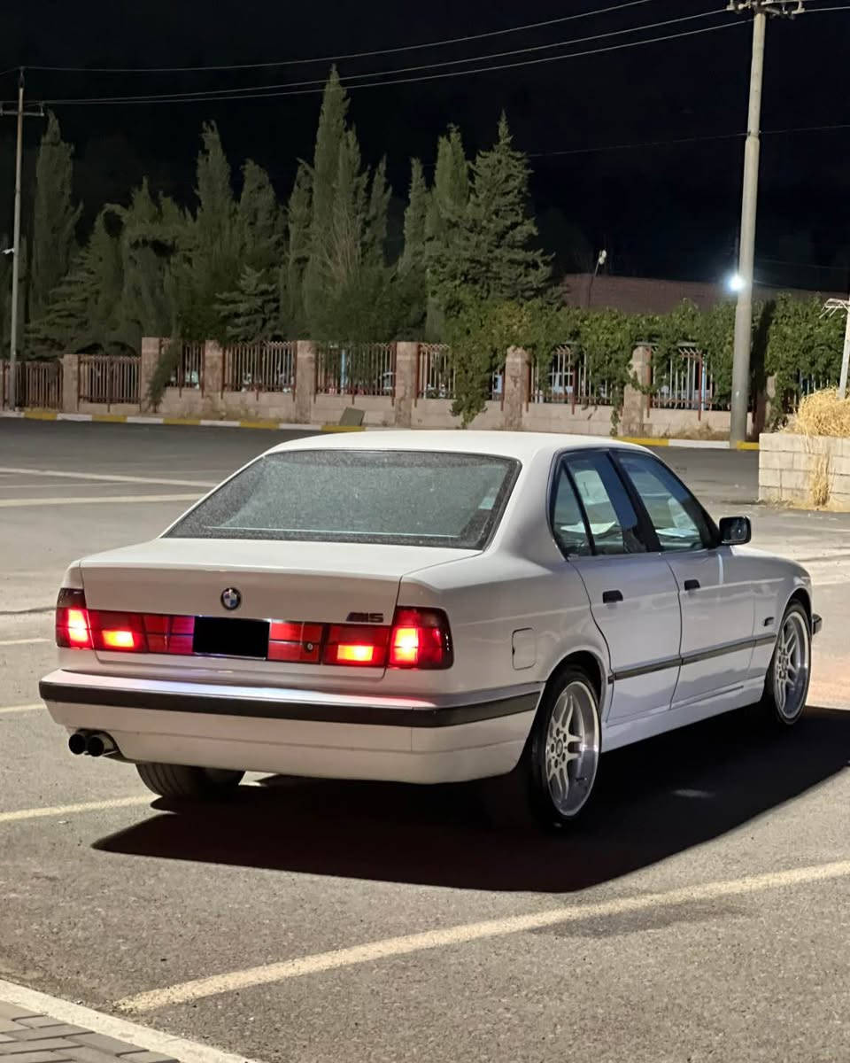 Bmw 1991موديّل
ئارمى پلاستيك سليمانى بە شەرتی حاسیبە 

مه كينه528 گیرحادی سلندر ئاسن کامل دەست کاریە بە ئەک سلەکەیەوە 
كيرو مه كينه به شه رت ته قه و رقه ى نيه

ده عمو ليدراوى نيه
مواسه فات:
٤ جام كاره با
ته بريت ساردو گەرم بەشەرت
بيّش كَه وره
لايت ناورەشی بیلاد
كامل پشتو پيشو ويل هه مو كَيانى M
تايه كانيشى نويّن
ناوغورفه ى بیلاد پەرۆ سفر سفرە
هەموو گیانی لەسەر دەقی شەریکە ماوەتوە 
[hidden information
بۆ نرخ تیل بکە خزمەت ئەکەم 
*********** رانية, السليمانية
