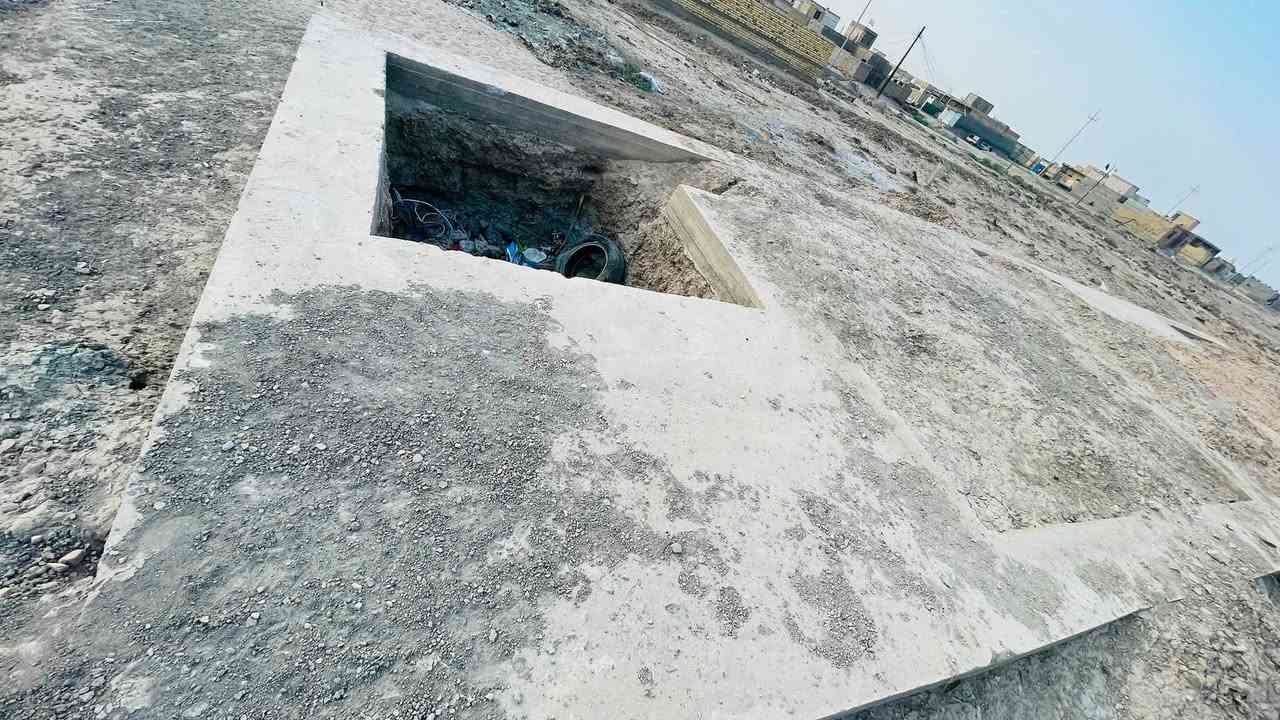 حصيره زراعي للبيع
مساحه 100 متر 

حي جوادين شارع ام لبنين وقريبه لتبليط شارع لامام صادق 

مدفونه وجاهزه 

تتكون من غرفه وصاله واستقبال ومطبخ وصحيات داخليه وخارجيه ومنور 

السعر جدا مناسب 7 وبيه مجال للشراي 

لاستفسار والتواصل خاص او على الارقام لتاليه

 ابو امير  :  ***********

منتظر حازم :  ***********

نستقبل كافه العروض الطابو والزراعي بيع وشراء في جميع مناطق سوك الشيوخ في مكتب الأمير للعقار  حي الجوادين قرب الصيدليه مباشرتا
