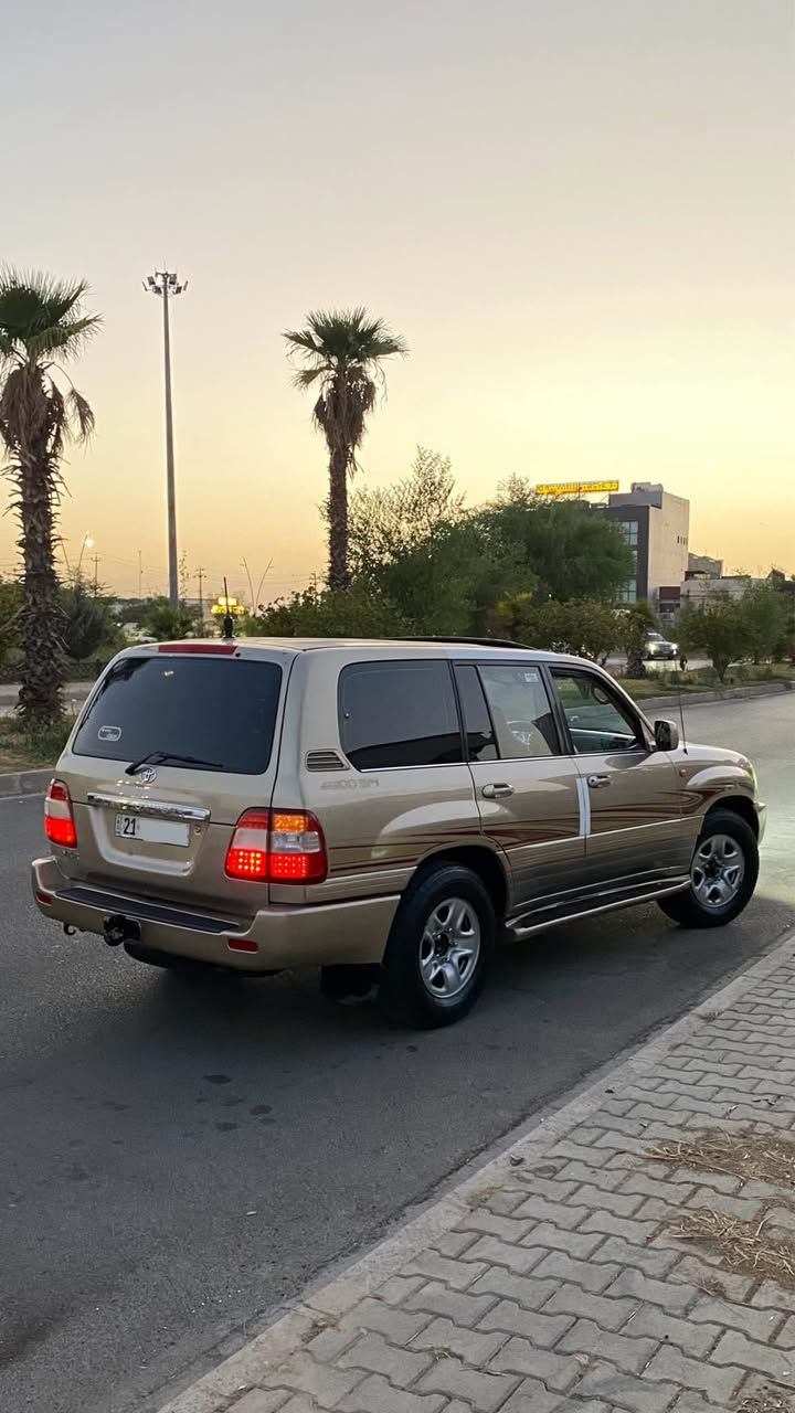 ‎ تويوتا لاندكروزر 
GXR موديل 2003

‎مكفول بالكامل
‎جاملغ  جه سكن صبغ فقط، بدون دواخل وبدون ضربة
‎فول فول مواصفات

‎المواصفات:
‎• سلايت
‎• شاشة
‎• حساسات
‎• ثلاجة
‎• أوتوماتيك
‎• 7 راكب
‎• داخل فورميكا
‎• فورويل
‎• آرِيل 
‎• محرك وگير بشرط
‎• بدون صوت
‎• بدون بخار
‎• بدون صرف
‎• گير أوتو 

‎• 2030 رقم سليمانيية سنوية جديدة
‎• البيع  شرط تحويل
‎• تحويل أصولي (تحويل أصل)

‎📍 مكان السيارة: كركوك

‎📞 للاستفسار:
***********
*********** كركوك, العراق
