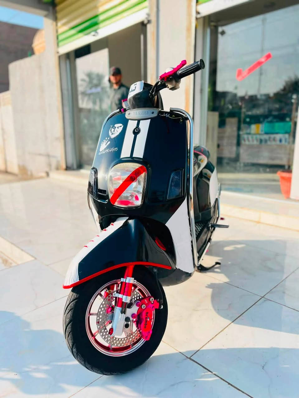 سلام عليكم شباب  دراجه للبيع ماكس بوليس مزوده كامله أي نقص مابيه  سعر875وبيها مجال رقم الهاتف :***********
