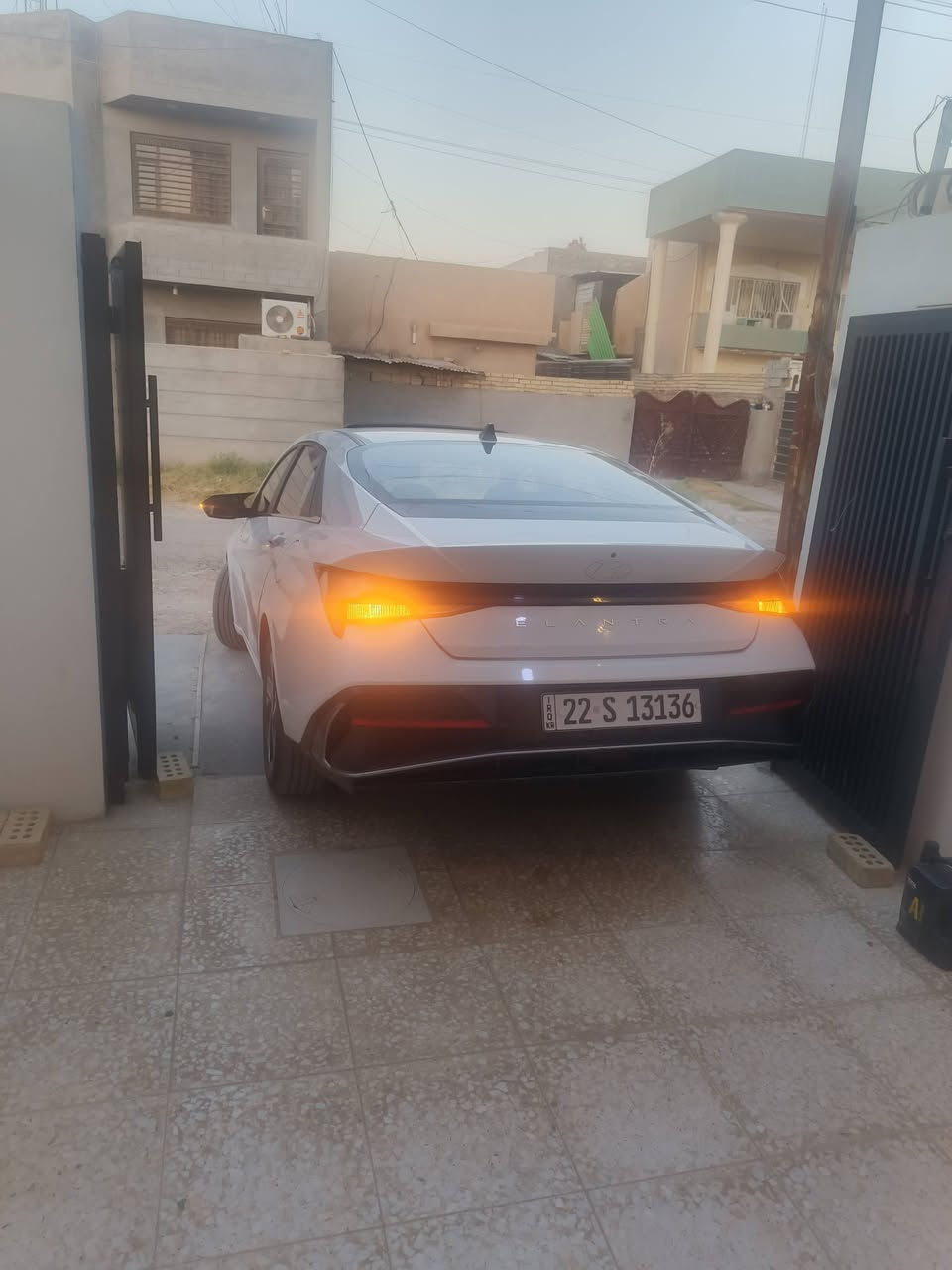 السلام عليكم النترا كوري تجميع صيني موديل    2024 ماشيه 53  الف سياره مكفوله من صبغ والحادث فقط اصبع بارد بالجاملغ لايسر ومكحله سعرها 130 وبيها مجال للشراي فقط مكاني بغداد الشعب قرب اسواق مركزيه للتواصل *********** سياره فول مواصفات للاخير  فتحه جلد علما تخم تاير جديد وباتري جديد
