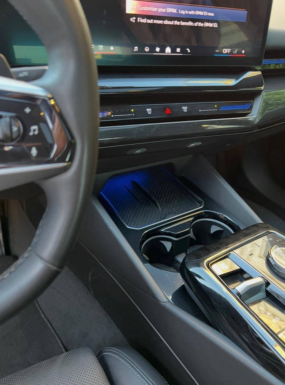 Bmw 530i 2024 Xdrive 
9000 mile royshtya
kit m
5 camera datasho
Ar(ناظور ليلي)
Harman kardon
Carplay - android auto
Sukan heater
Kushn heater
Snduq shap
Wheel 740i
4 parchay haya bezhure airbag bas shan
2 jey kchka pdr
No nrx tell bka
***********

بي ام دبليو ٥٣٠اي ٢٠٢٤ اكس درايف 
 ماشية9000مايل
بدي M
٥ كامرات -داتاشو
ناظور ليلي
سماعات هارمن كاردون
كاربلي - اندرويد اوتو
ستيرن هيتر
كشنات هيتر
سندوق ينفتح مع رجل
ويل ٧٤٠
بيها أربع قطع صبغ 
مكانينpdrصغيرجداً

لسعر اتصل
 *********** أربيل, العراق
