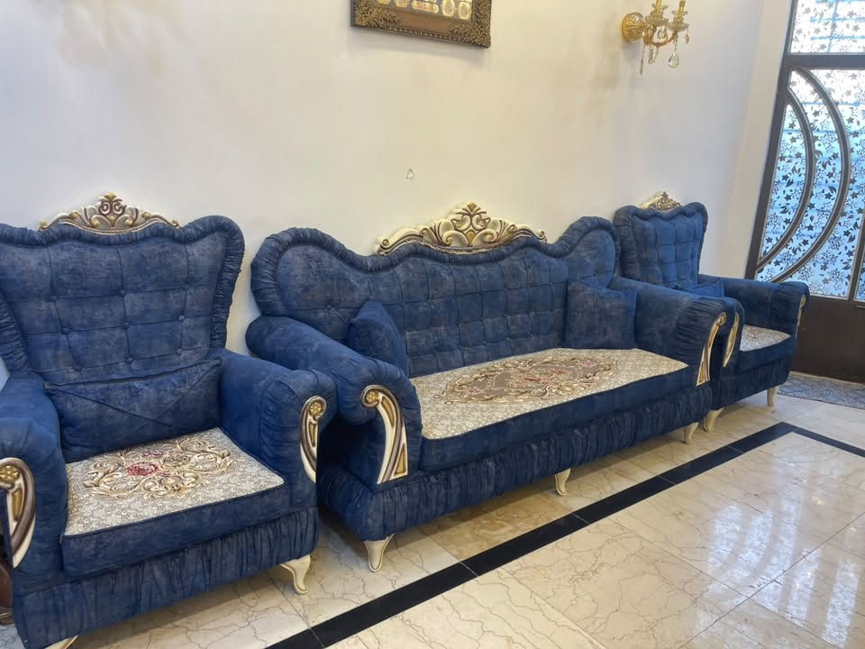 تخم للبيع جديد نظافة ‎%‎90 حطاطة توصا السعر 700 الف وبي مجال ***********
