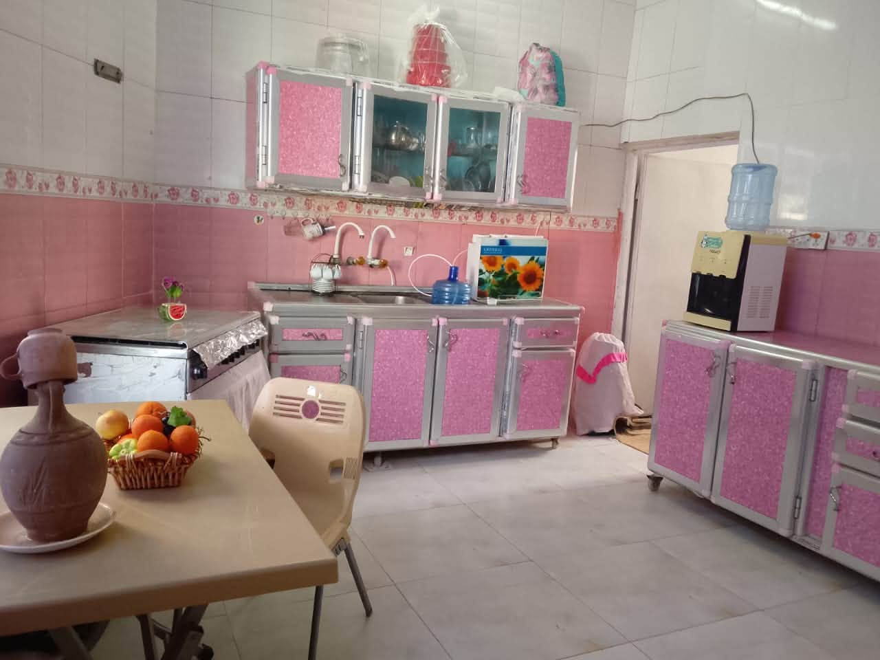 📍 دار سكن طابو صرف حي صباح المحامي  اول شارع بالحي (الصادق الاول)
✅ المساحة: 250 متر
✅ طابق واحد عكادة
غرف نوم  2
مجمع صحيات 2
براني 
صالة 2 
مطبخ حار وبارد 
🟩 تبليط خدمات ماء كهراء نت ضوئي 
✅ موقع ممتاز جدا و قريب
✅واجهة 12 ونص  على شارع عريض و النزال 20
السعر : 160 مليون مع المجال 🔥🔥🔥🔥🔥
📞 للاستفسار والمشاهدة
مراجعة مكتب عباس ابتيت (حسين للعقار) بشارع سيد يونس مقابيل سعد القطري للعقار 
***********
