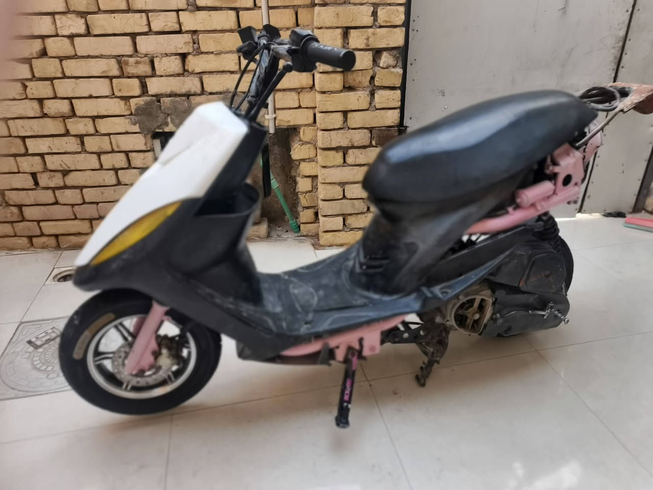 السلام عليكم درجة ماكس عدله دراجه مال لعب 
سعر 400/او بيها مجال راسني أو تدلل كفراتها موجودة 
مكان ناصرية مركز ***********

