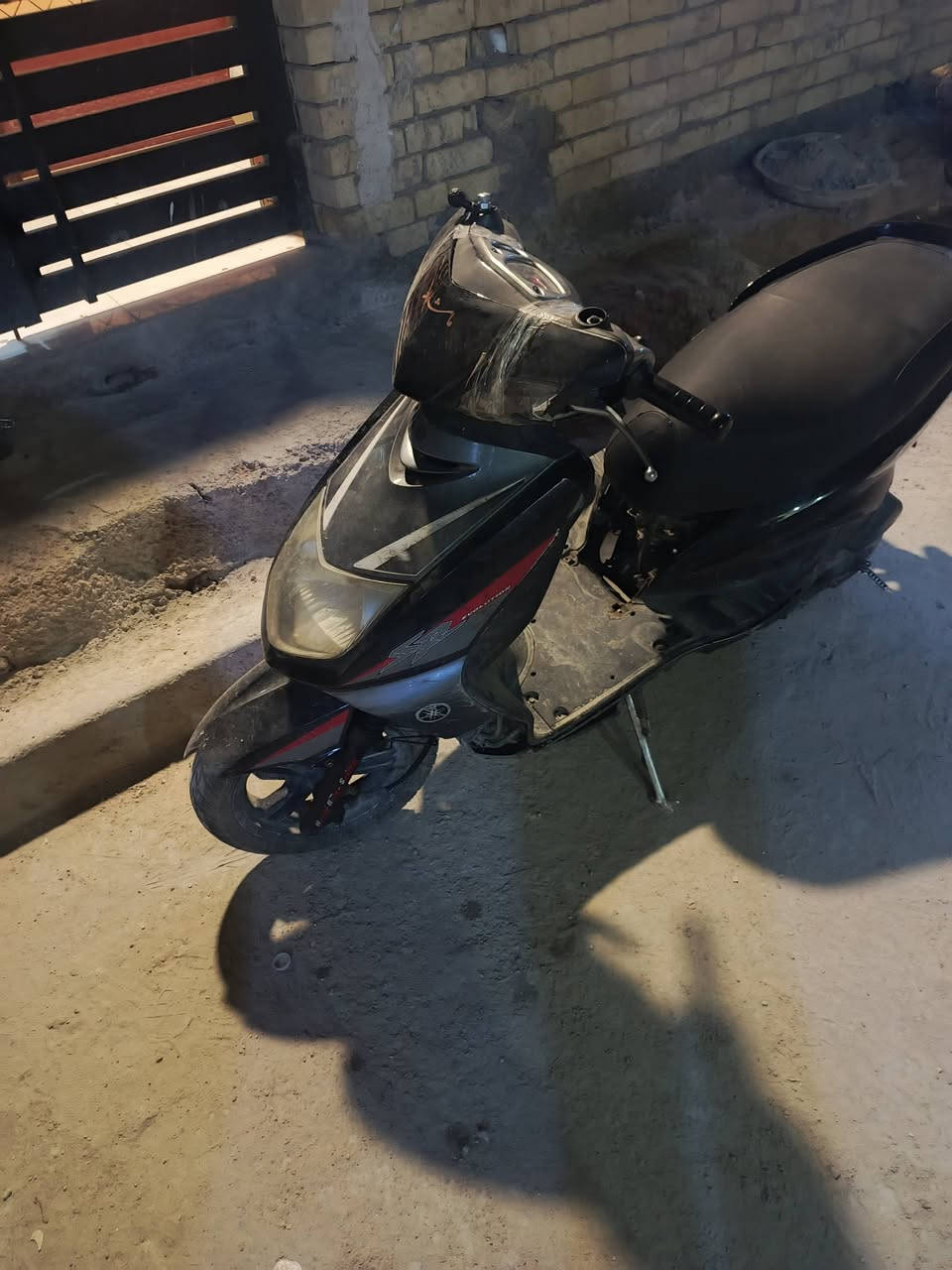 دراجه سکنز نثيه دراجه يرادله ترتيب گايمه ومجفته وهسه مداعرف شبيه وكفت توه جانت تشتغل  اني ماخذه شلع دين مكانه بحي تونس ليريده يجي يگلبه وياخذه ***********
