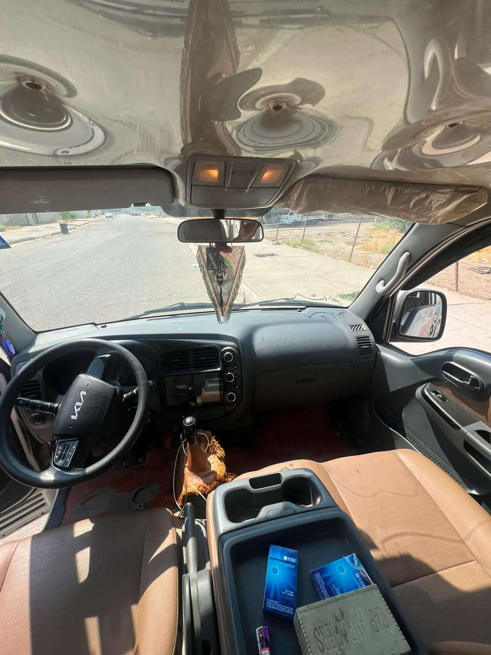 السلام عليكم كيا مديل 22 دخول 23 ام علامه KN للبيع بيها شبر بل ربع صبغ ضربه خفيفه وبيها شويه بارد بل باب الي بل دوسه سياره نضيفه خير من الله ماشيه 107 الف رقم بغداد انكليزي مكاني بغداد بأسمي 
السعر 132 وبيها مجال للطيبين 

 
ملاحضه المحجر مو وياها 

***********
